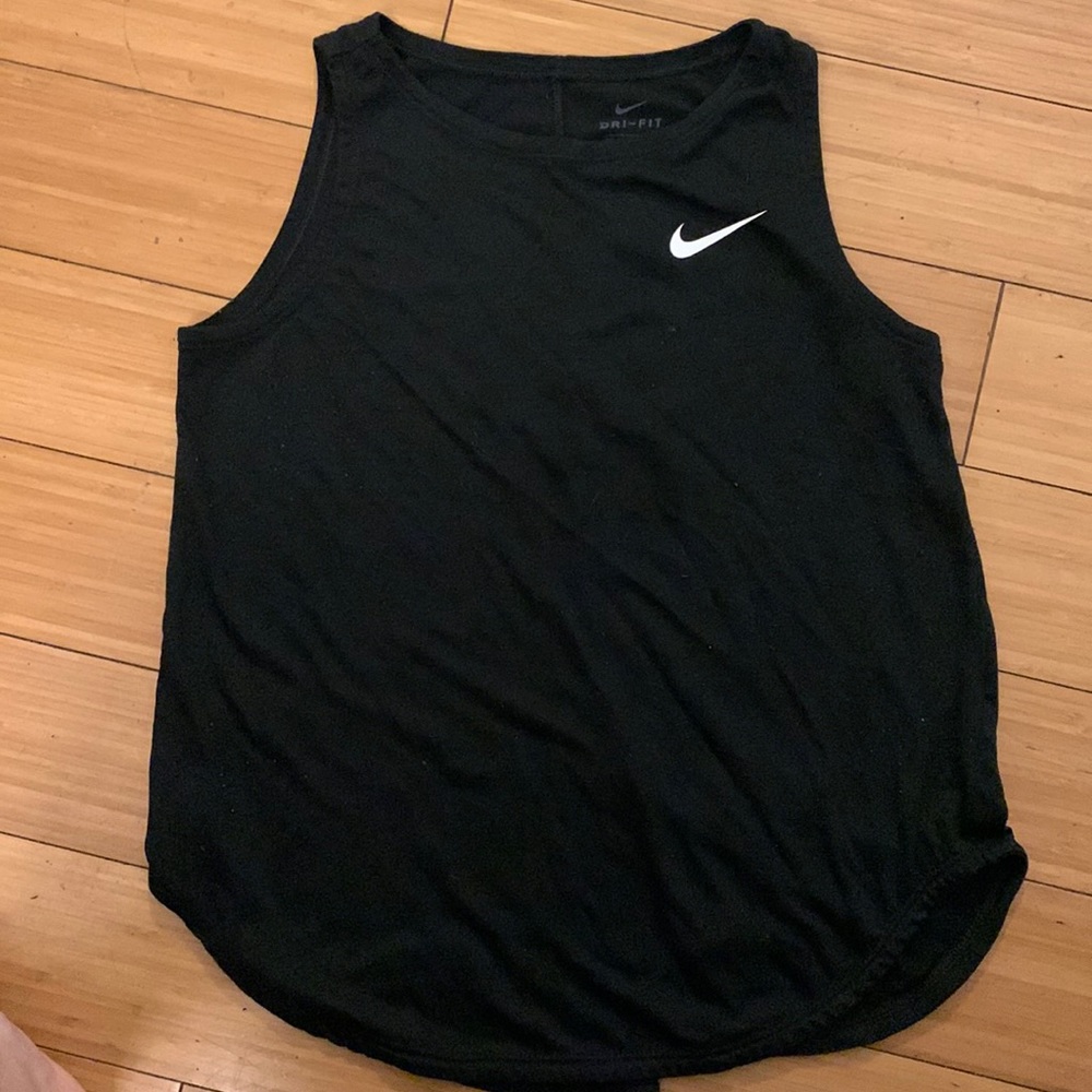 ✨Nike Tank Top✨